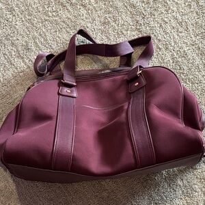 Elegant burgundy Calia bag